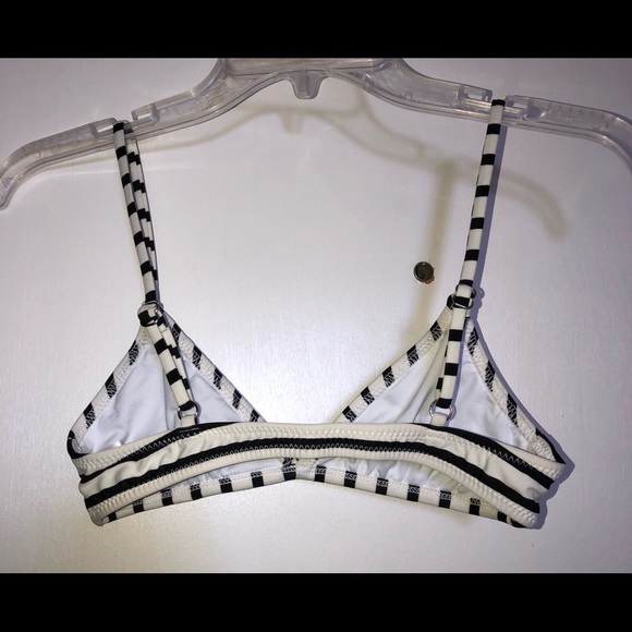 Nasty Gal Black White striped Bikini top xs - Picture 4 of 8